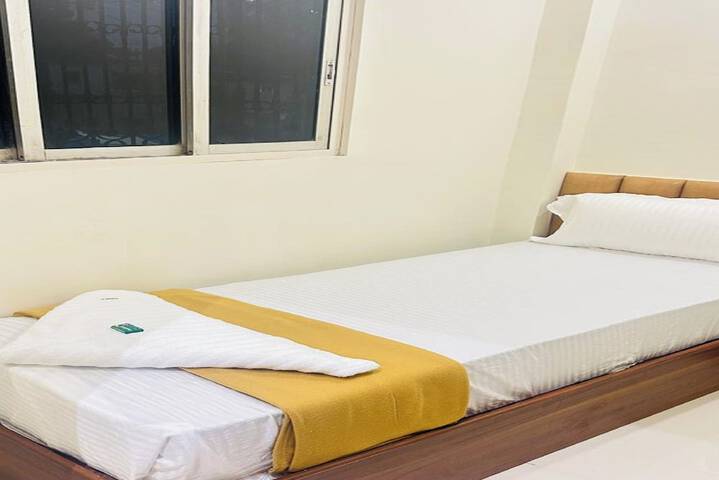 Room 6 of 21