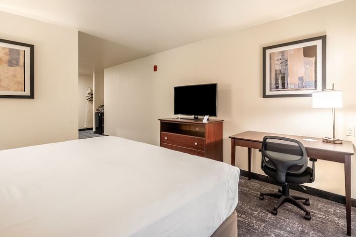 Room 19 of 73