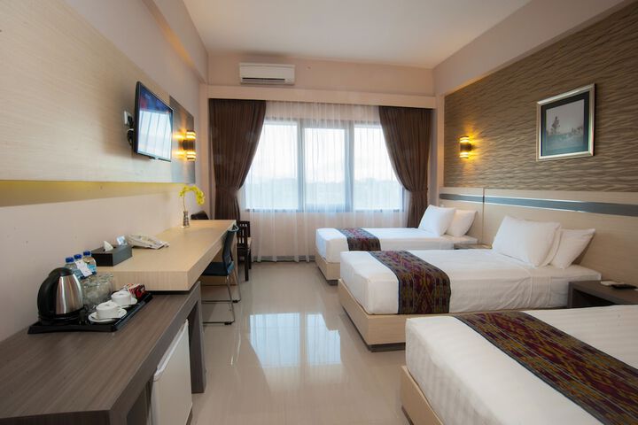 Room 8 of 43