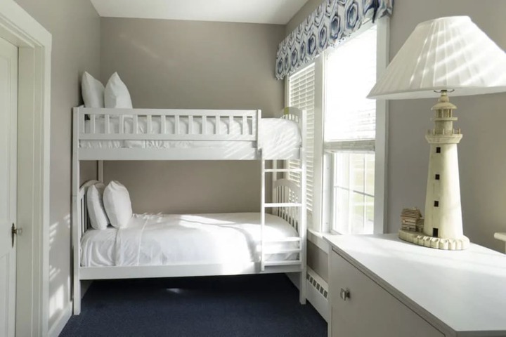 Room 20 of 98