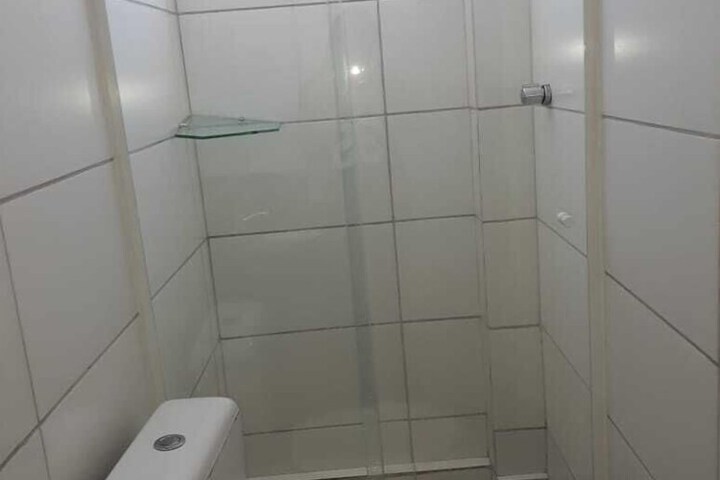 Room 6 of 13