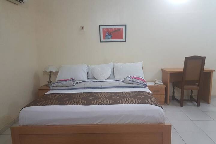 Room 5 of 20