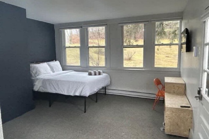 Room 19 of 44