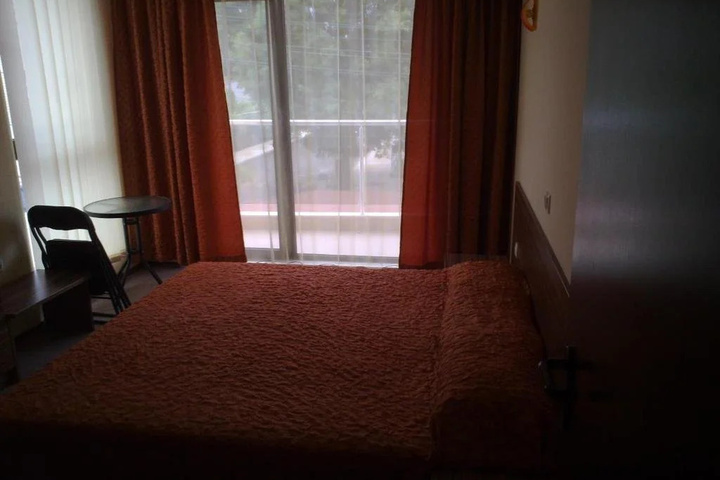 Room 4 of 19