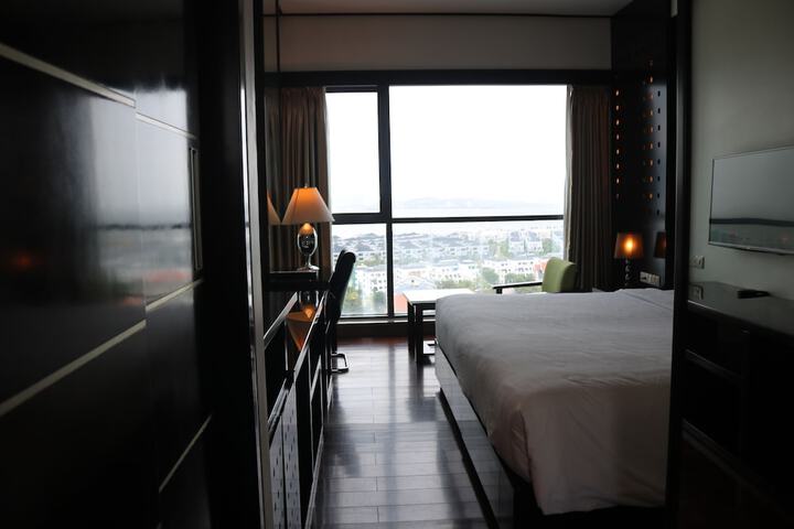 Room 13 of 57