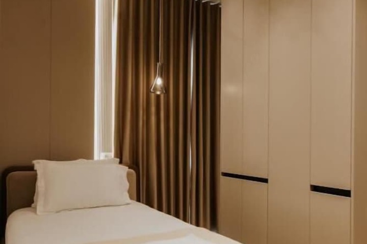 Room 21 of 69