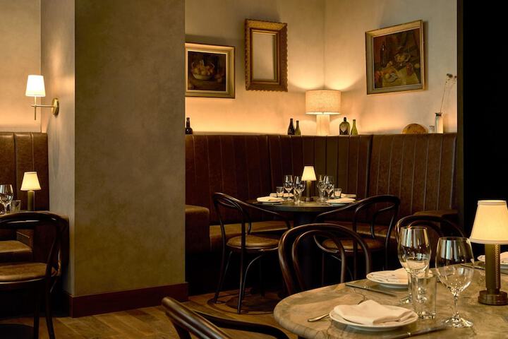 Dining 46 of 75
