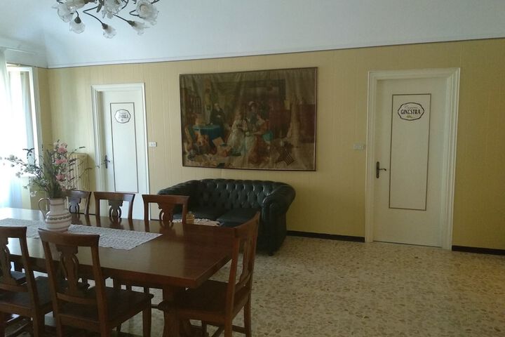 Room 21 of 47