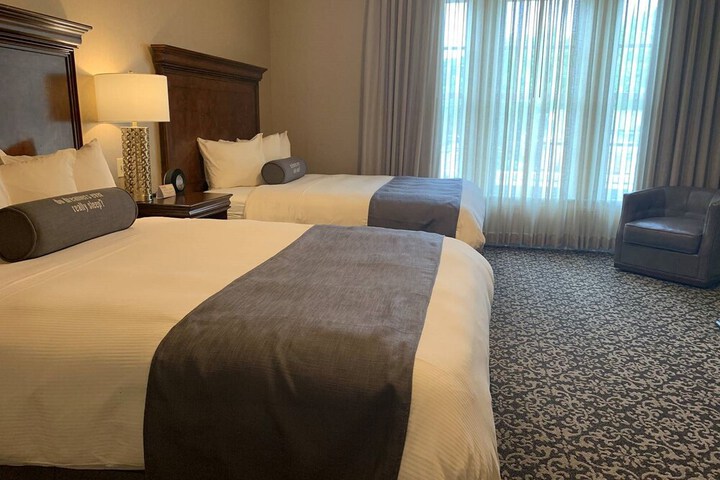 Room 5 of 19