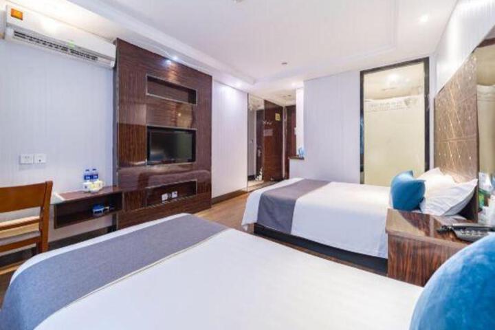 Hanting Hotel Shanghai Zhizaoju Road