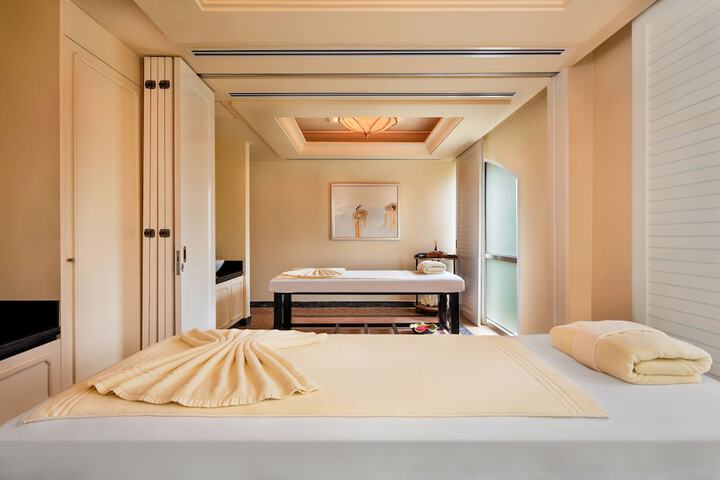 Room 30 of 43