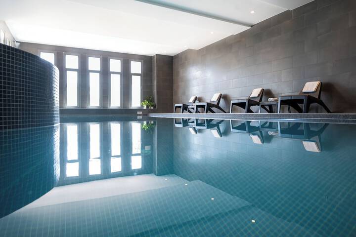 Pool 25 of 43