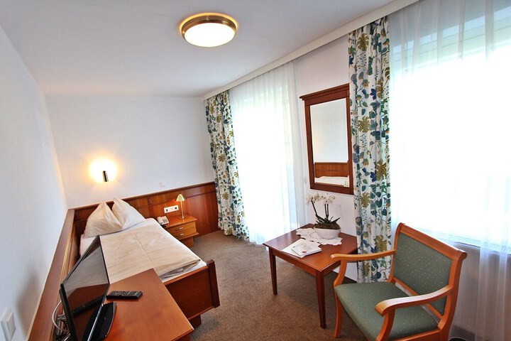 Room 7 of 41