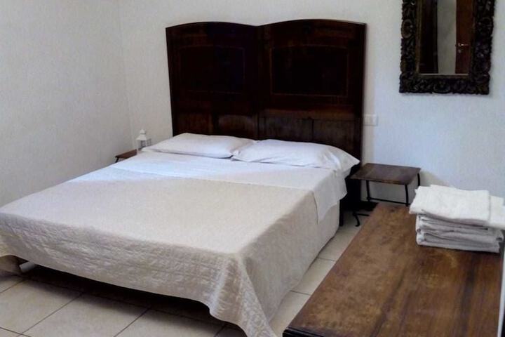 Room 5 of 7