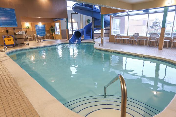 Pool 84 of 110