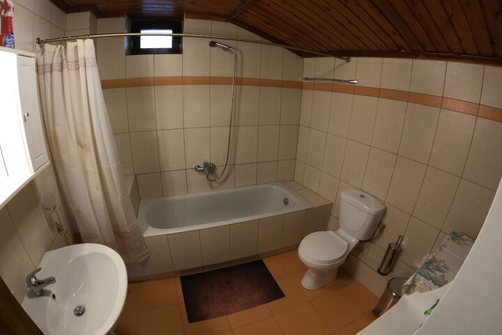 Room 17 of 26