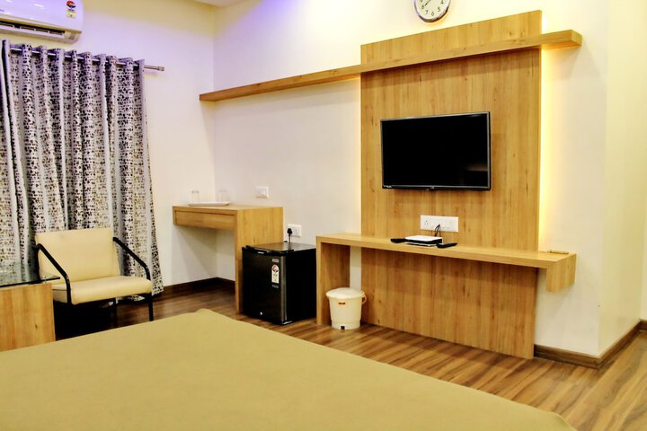 Room 5 of 31
