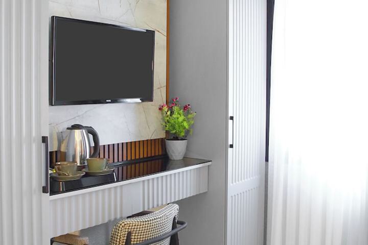 Room 30 of 104