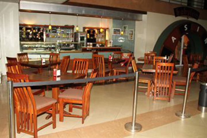 Hotel Bar