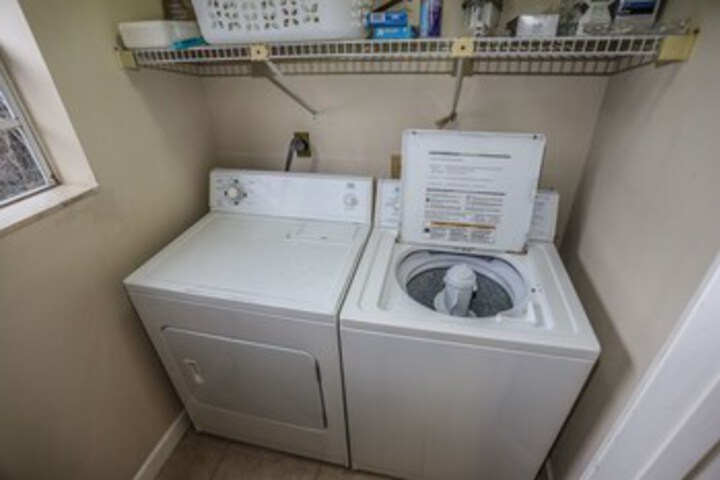Laundry 15 of 37