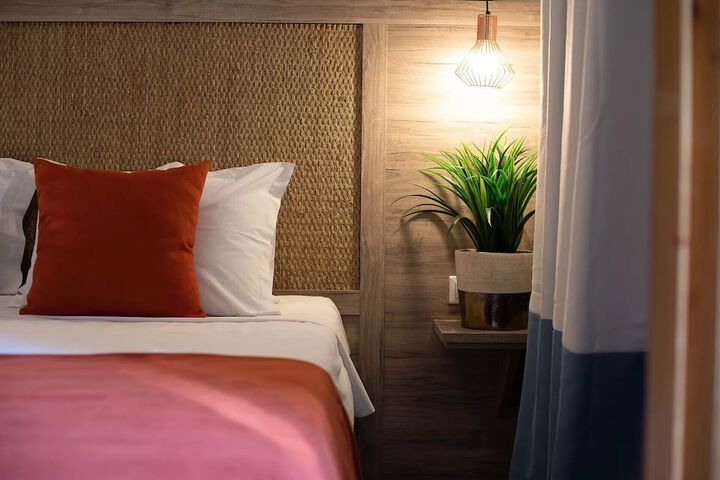 Room 15 of 52