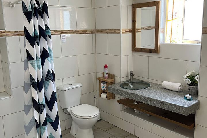 Room 52 of 70