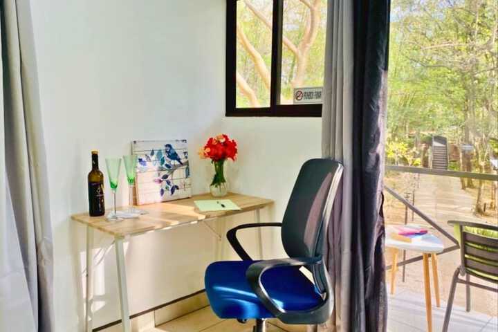 Room 41 of 193