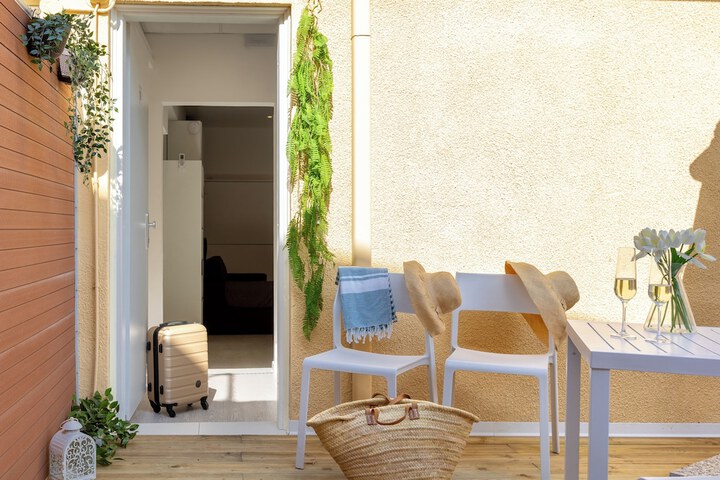 Terrace/Patio 100 of 128