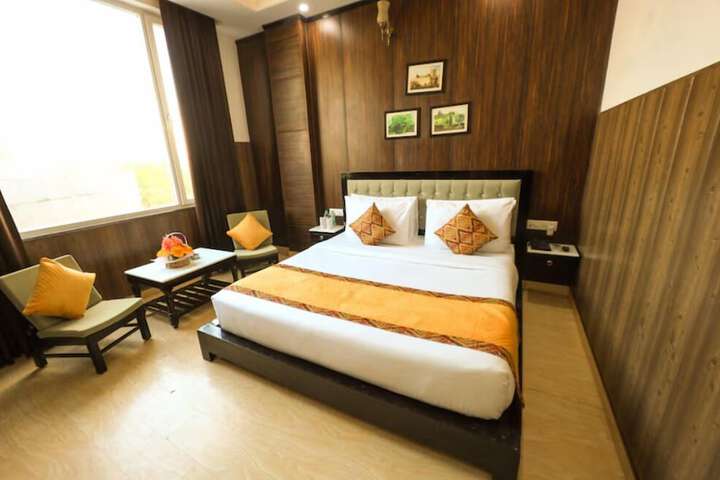 Room 14 of 68