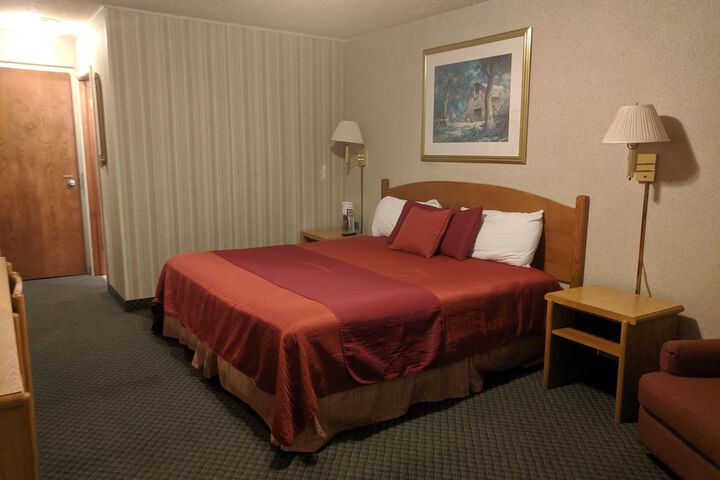 Room 13 of 40