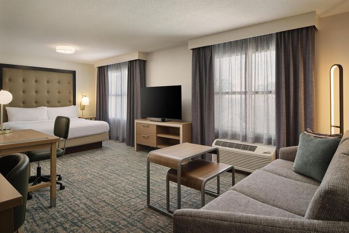 Room 11 of 42