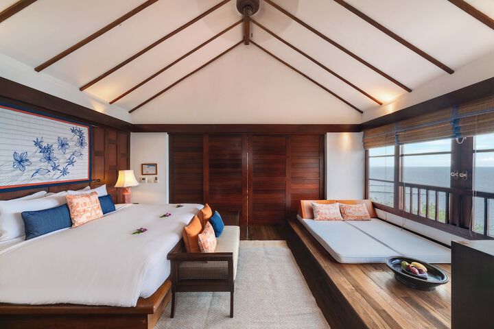 Room 3 of 54