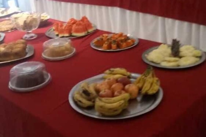 Dining 45 of 69