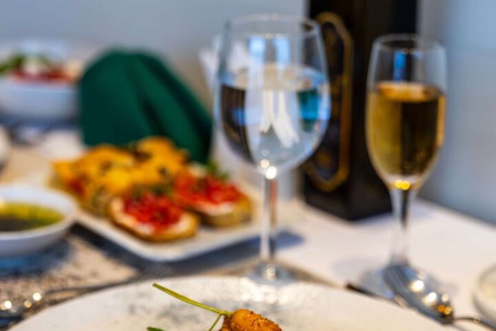 Dining 306 of 525