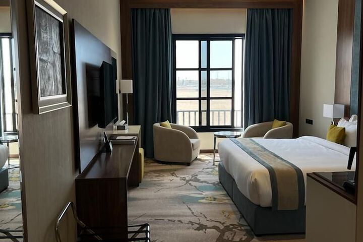 Room 16 of 96
