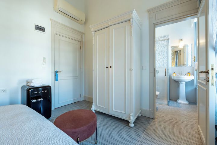 Room 22 of 69