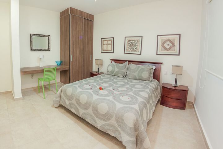 Room 5 of 30