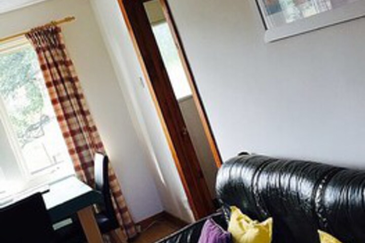 Room 7 of 10