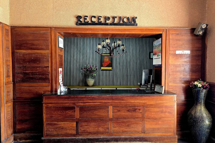 Hotel Interior 4 of 36