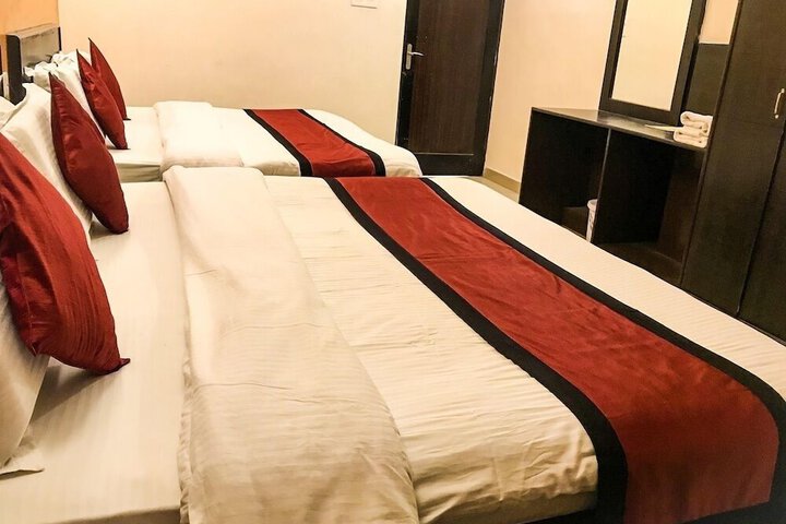 Room 16 of 50