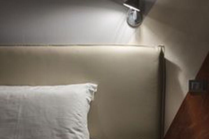 Room 27 of 149