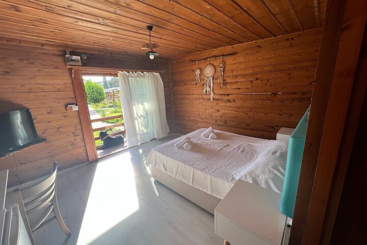 Room 5 of 26