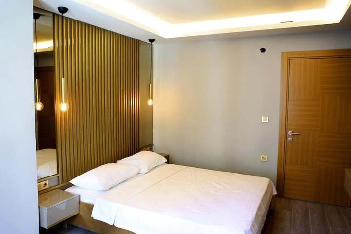 Room 25 of 39