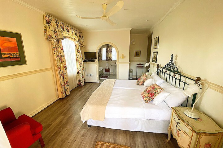 Room 18 of 61