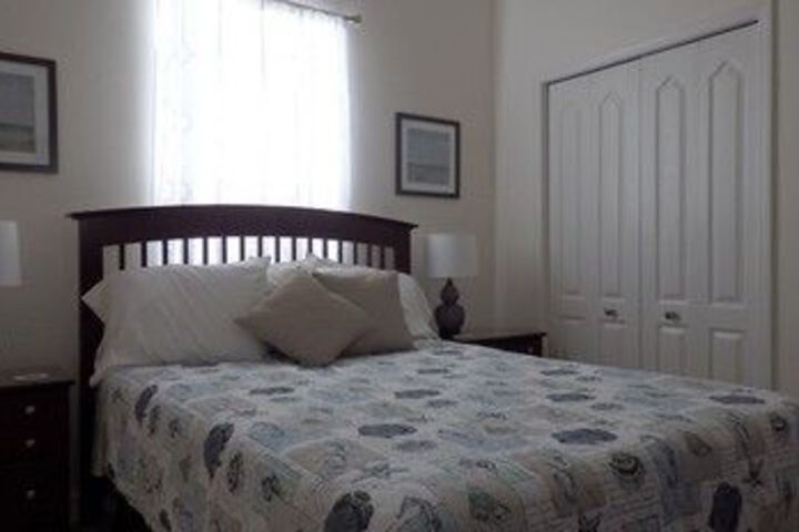Room 7 of 32