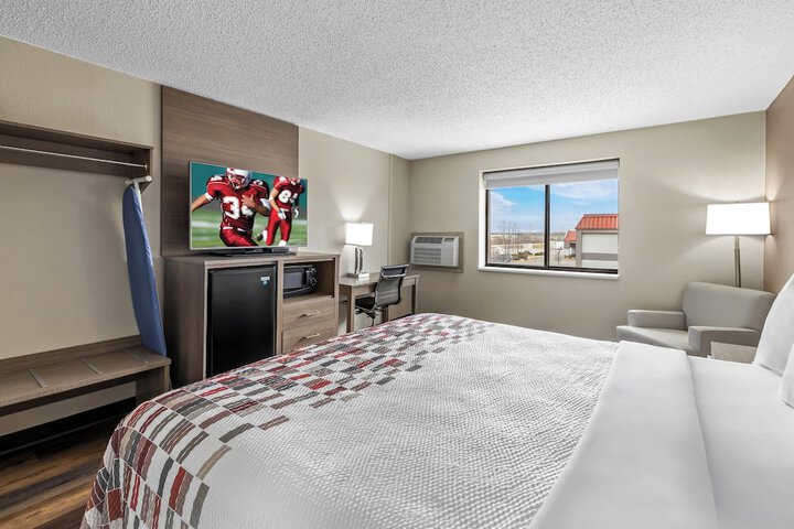 Room 6 of 36