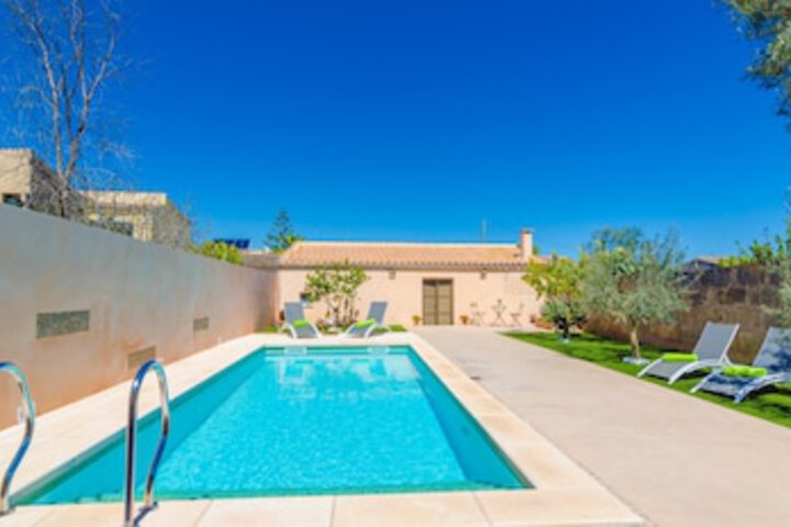 Pool 4 of 7