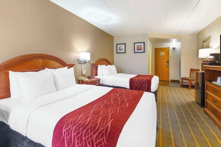 2 Double Beds (5 of 13)