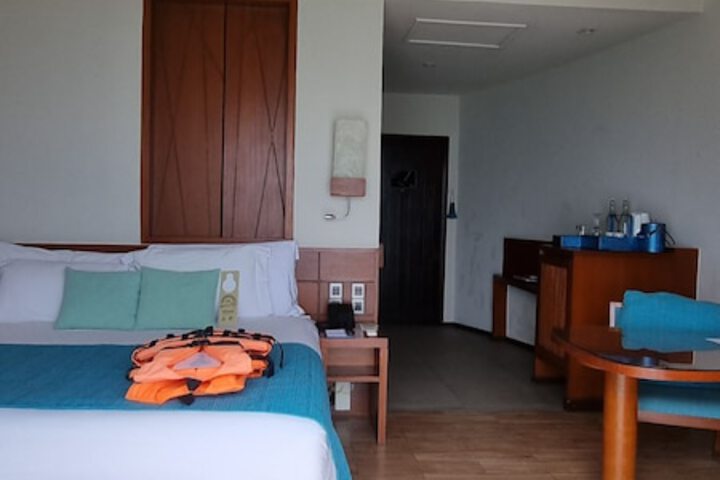 Room 31 of 259