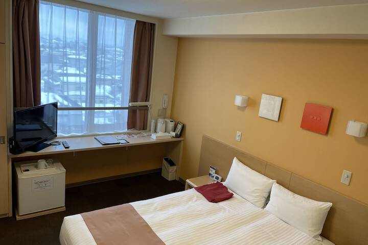 Room 7 of 36